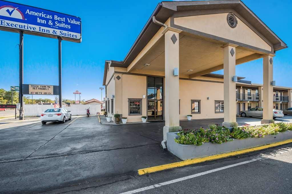 Americas Best Value Inn Аркадельфія Екстер'єр фото